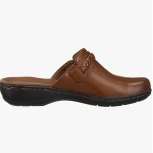 NWB Clarks Women's Leisa Carly Clog